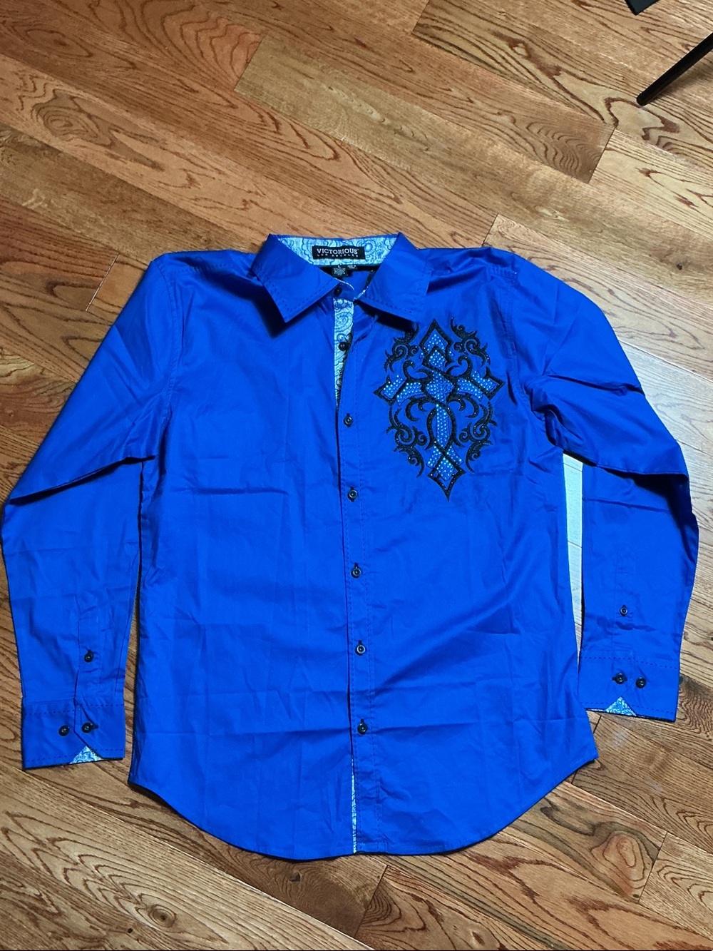 Victorious LA Cobalt Blue Embroidered Long-Sleeve Button-Down Shirt